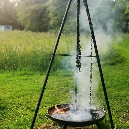 Shepherds Hut, Centre, Glamping Hidden Meadow 캠프장 피커링