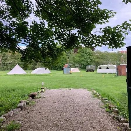 Shepherds Hut, Centre, Glamping Hidden Meadow * 피커링